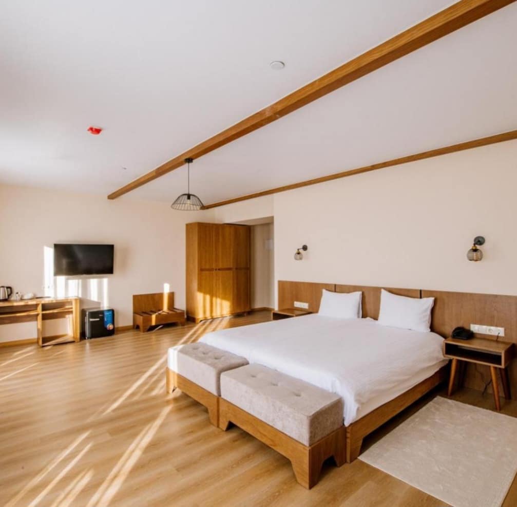 Screenshot 20250209 214354 Bookingcom